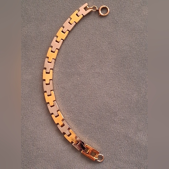 Reversible Mixed Metal Link Bracelet - Picture 3 of 5
